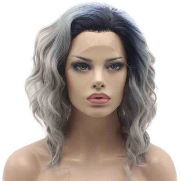 KREE 14” GREY OMBRÉ WAVY Lace Front Wig *NWT*💖